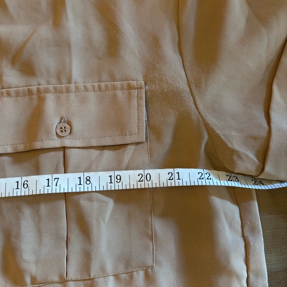 Camellia Tan Semi-Sheer Cropped Military-style Short Sleeve Button Down, Med - Picture 8 of 9